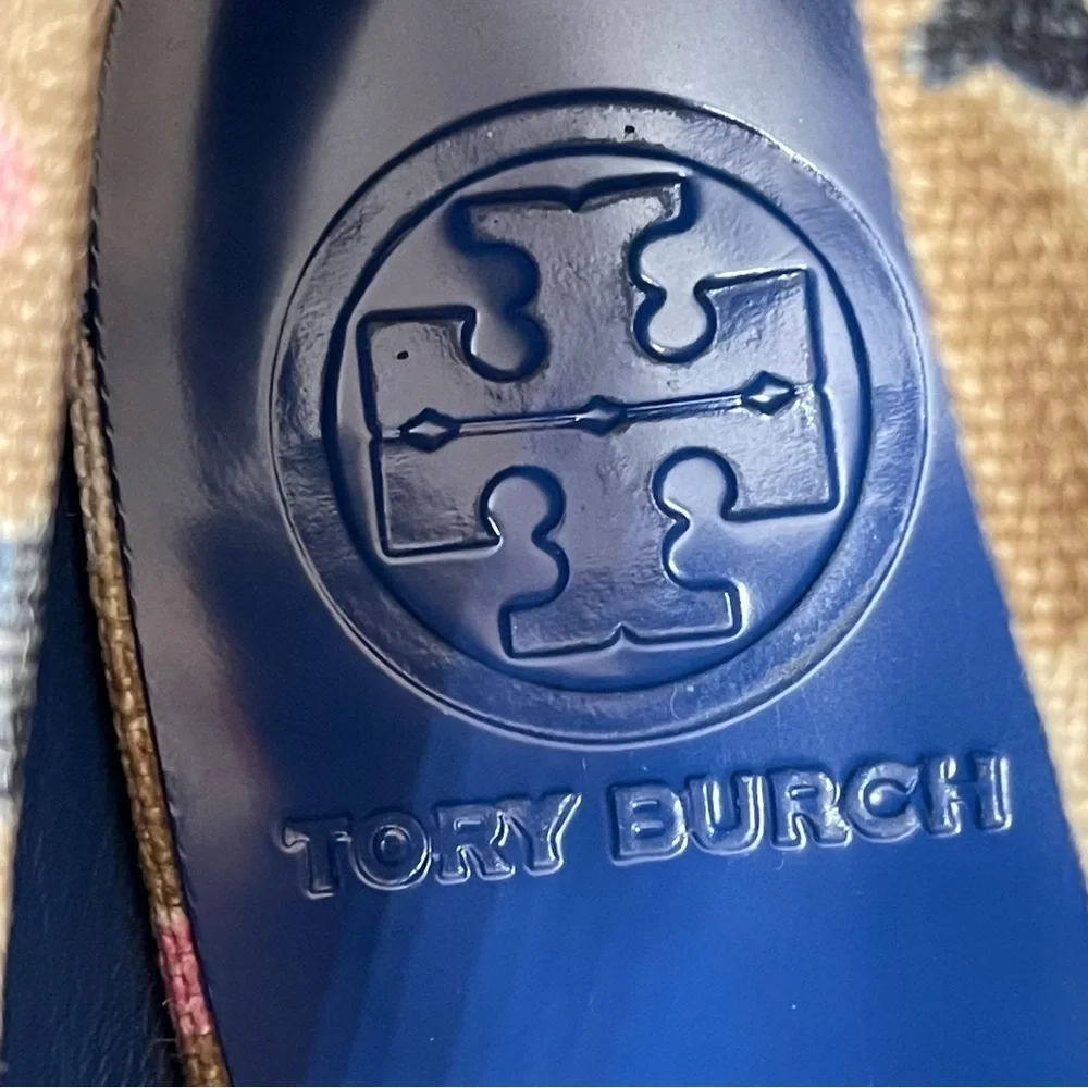 Tory Burch Navy‎ and Cream Pumps size 7M